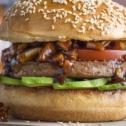 Vegetarischer Teriyaki Burger mit Ananas